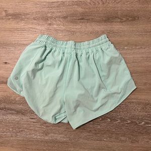 lululemon Hotty Hot Low-Rise Lined Short 4"